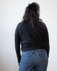 COLORI Cropped Crew in Carbon