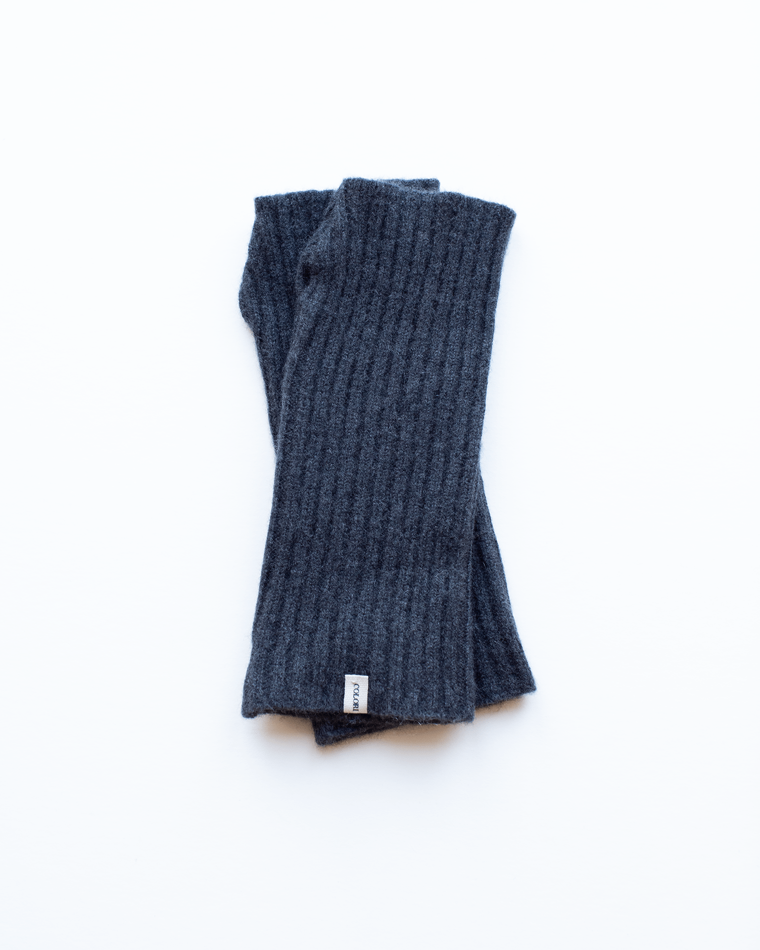 COLORI Wrist Warmer in Carbon