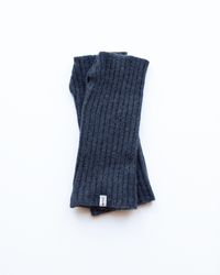 COLORI Wrist Warmer in Carbon