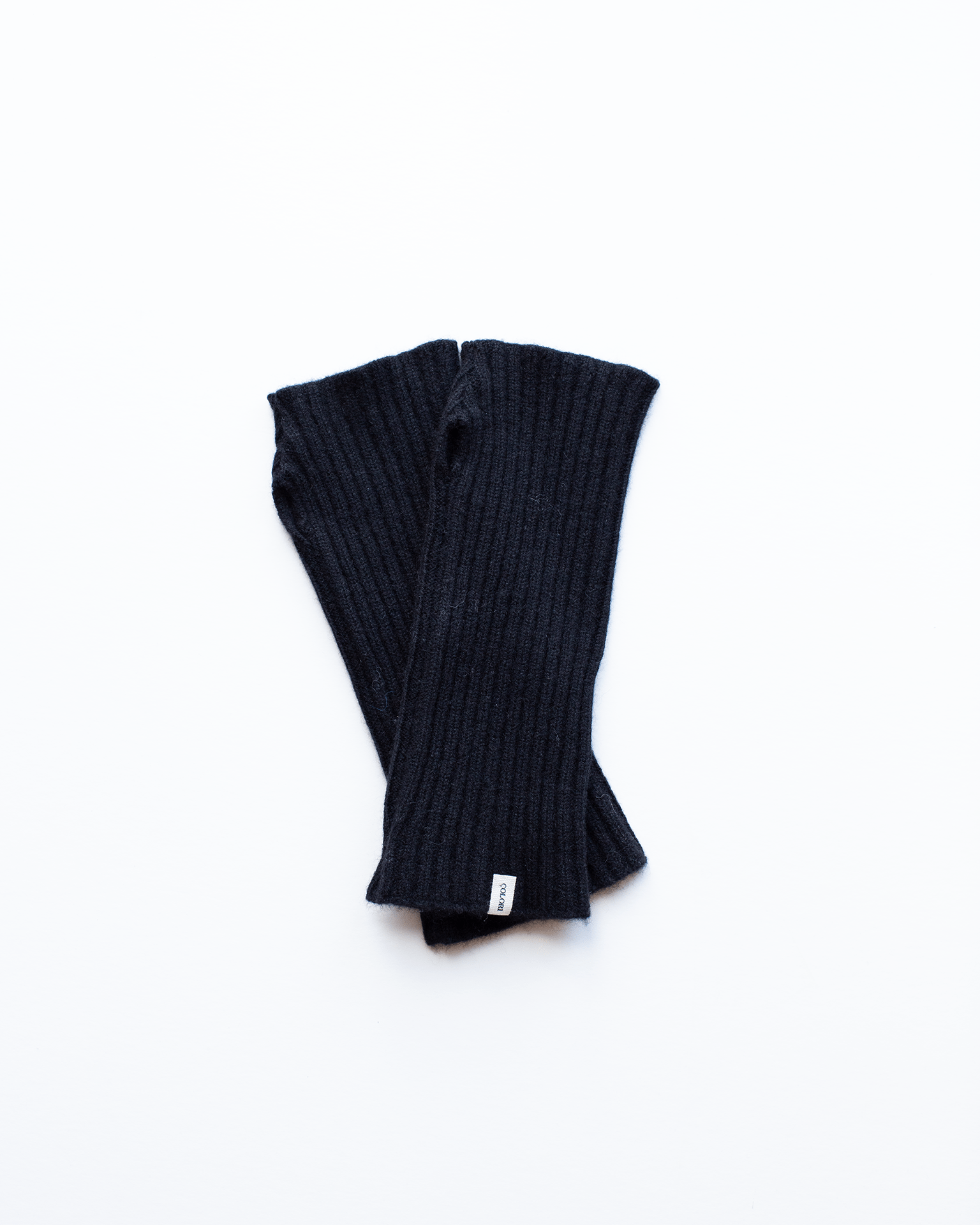 COLORI Wrist Warmer in Embassy