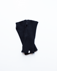 COLORI Wrist Warmer in Embassy