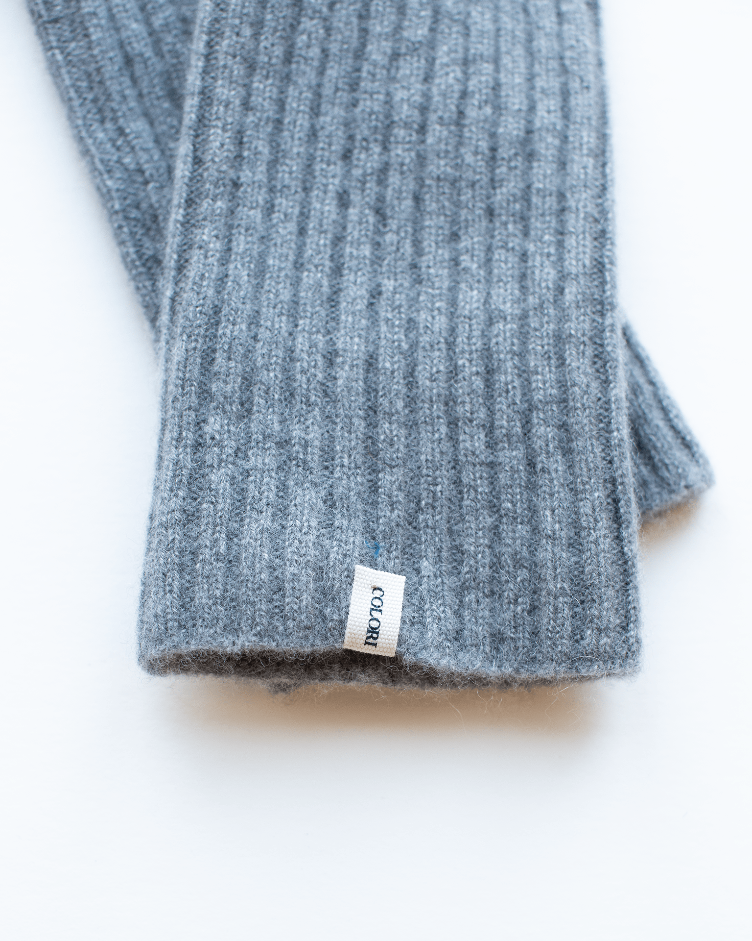 COLORI Wrist Warmer in Kensington