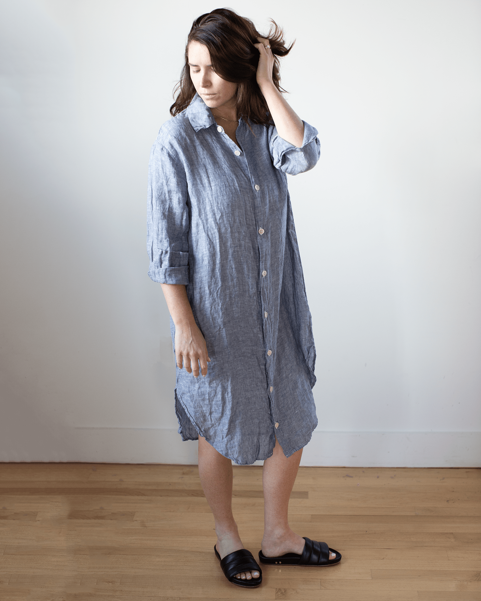 Kira Rounded Shirttail Dress in Ink Chambray