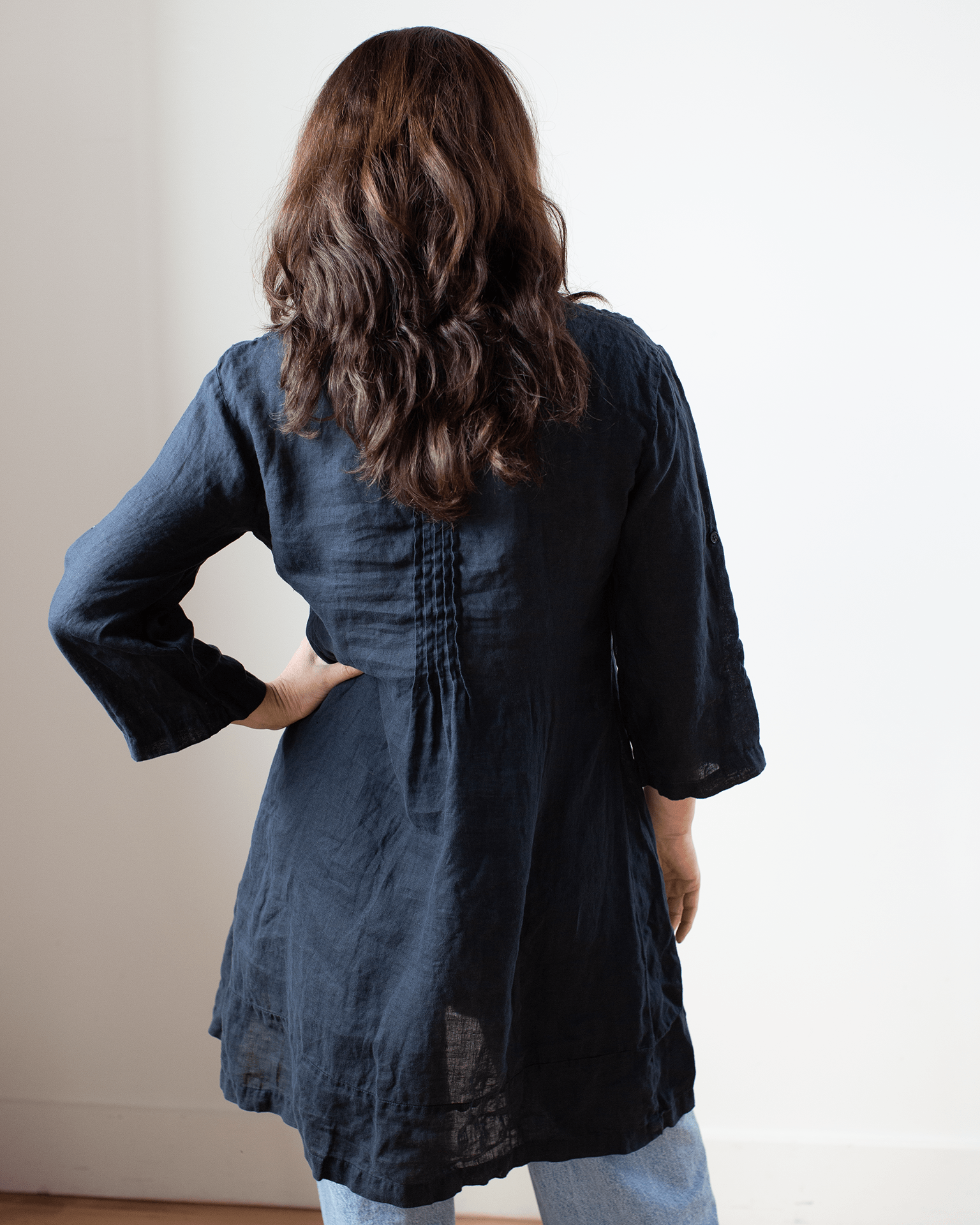 CP Shades Regina in Ink Linen