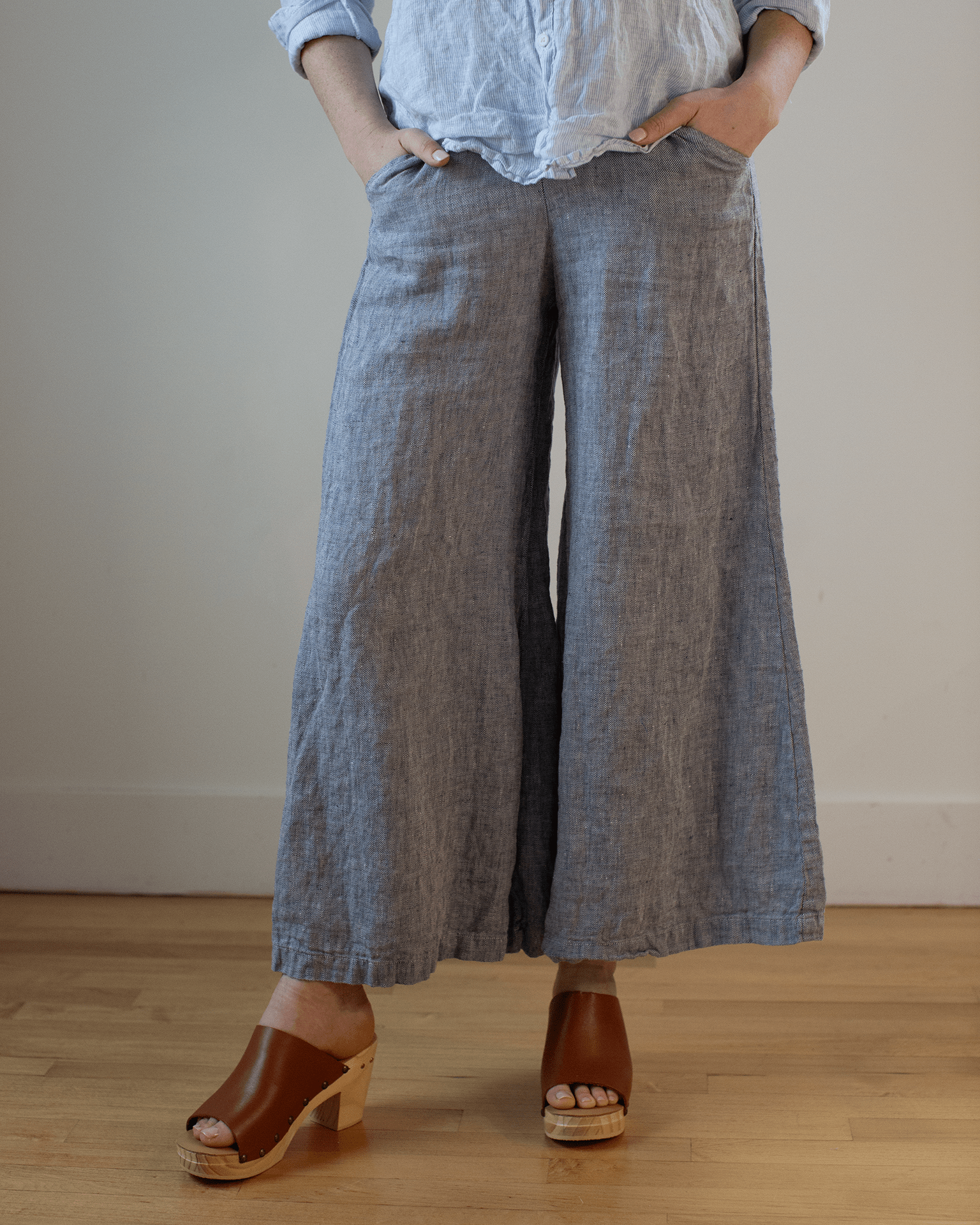 Wendy Linen Twill Pants in Blue Chambray