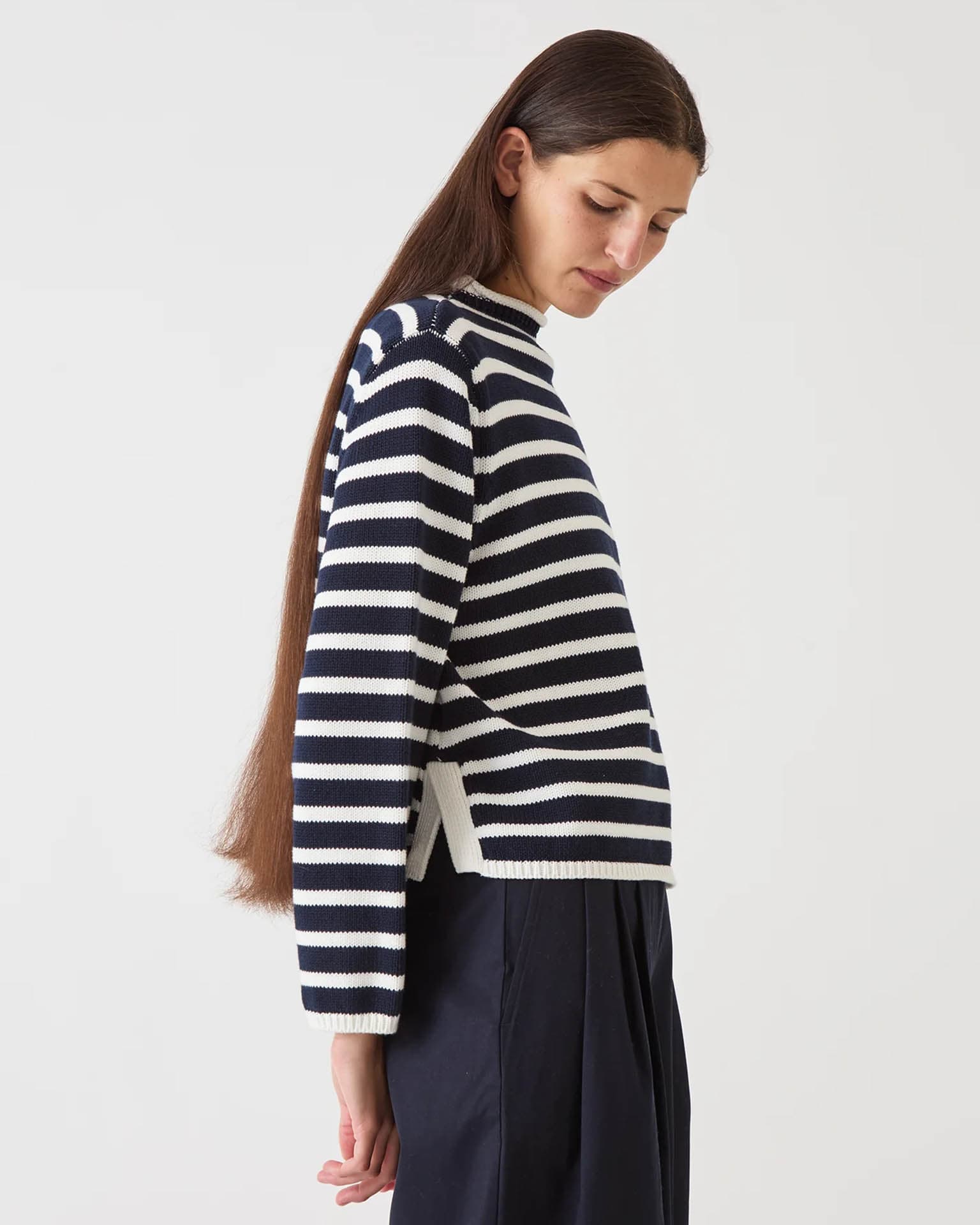 Demylee Dylan Stripe Cotton Sweater in Off White/Navy