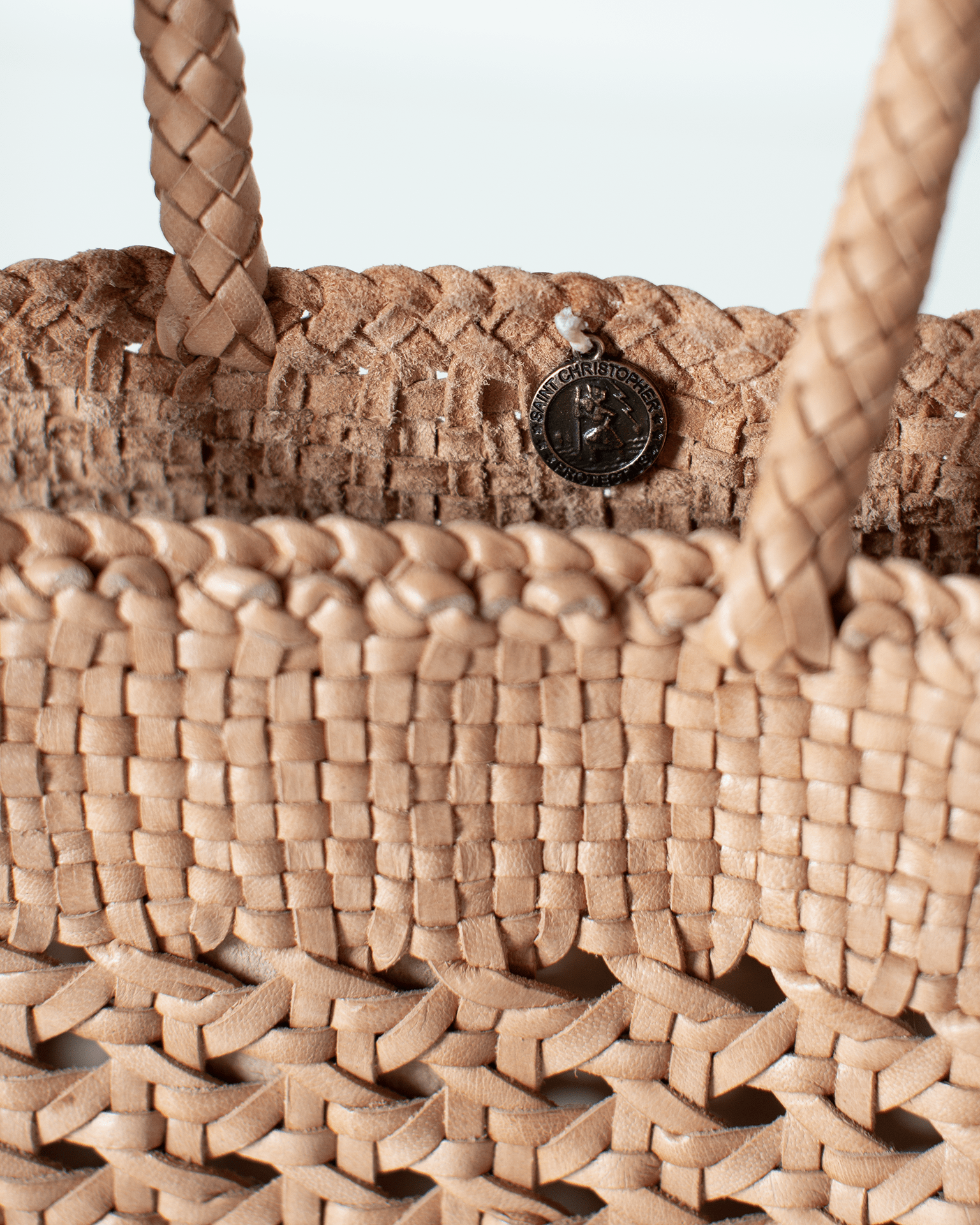 Dragon Diffusion Cannage Kanpur Big in Natural