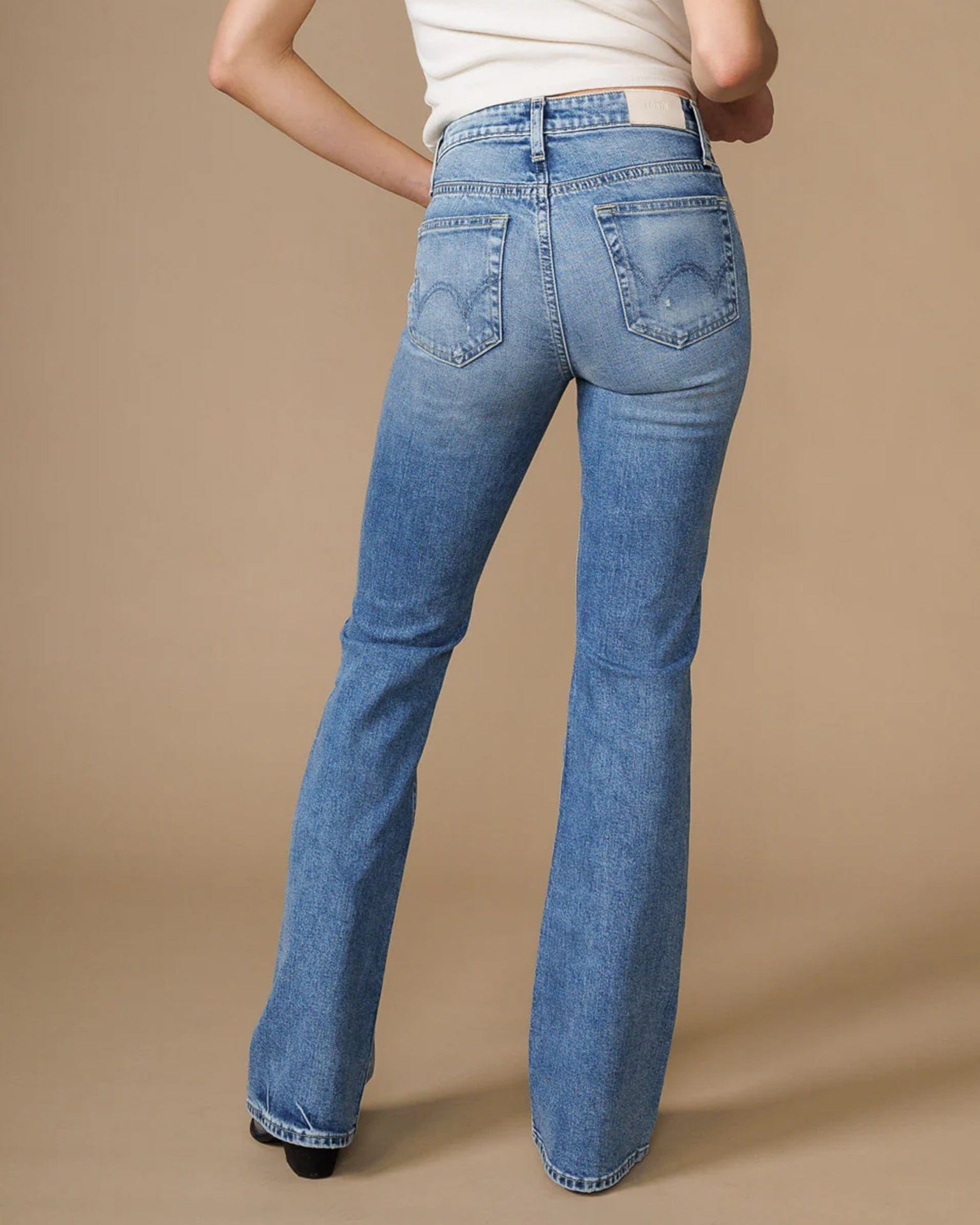 Edwin Lark Bootcut in Hanson