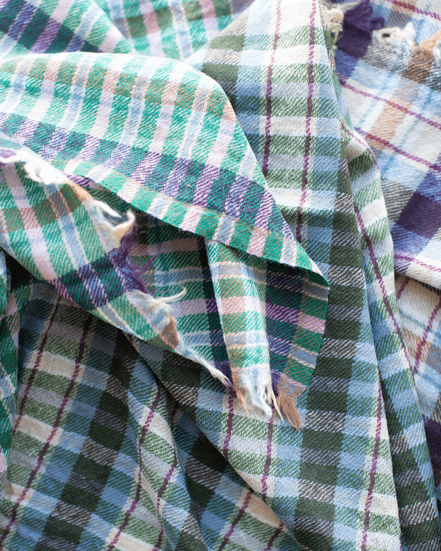 Épice Accessories Ocean Cross Plaid Wool Bandana in Ocean