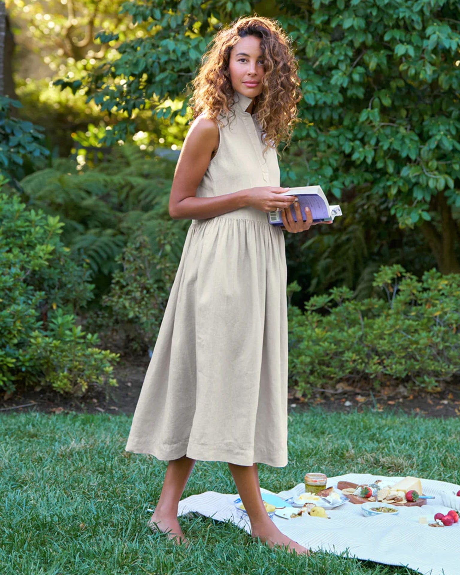 Frank & Eileen Daphne Popover Sleeveless Shirtdress in Sand Linen