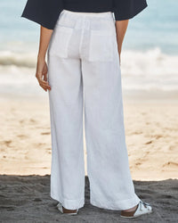 Frank & Eileen Madeline Patch Pocket Pull on Washed Linen Pant in White 4 - Bliss Boutiques