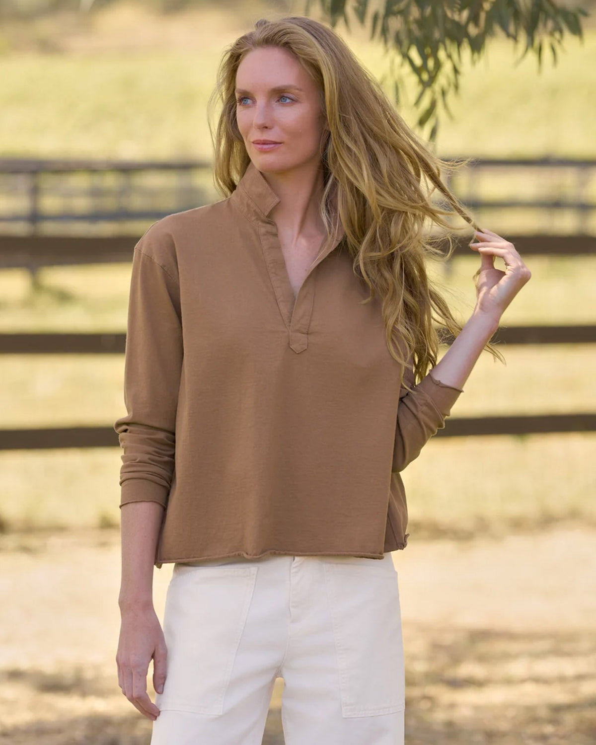 Patrick - Popover Henley in Chai