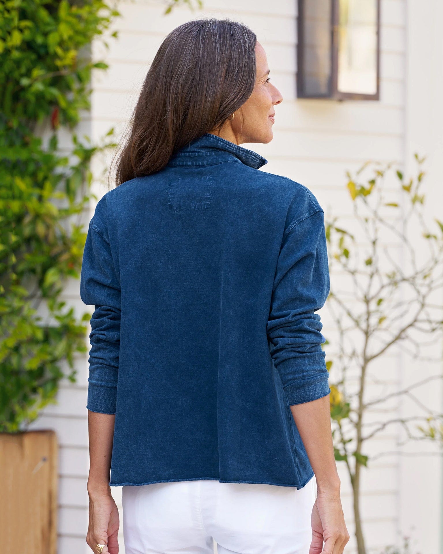 Frank & Eileen Patrick Popover Henley in Indigo Mineral Jersey