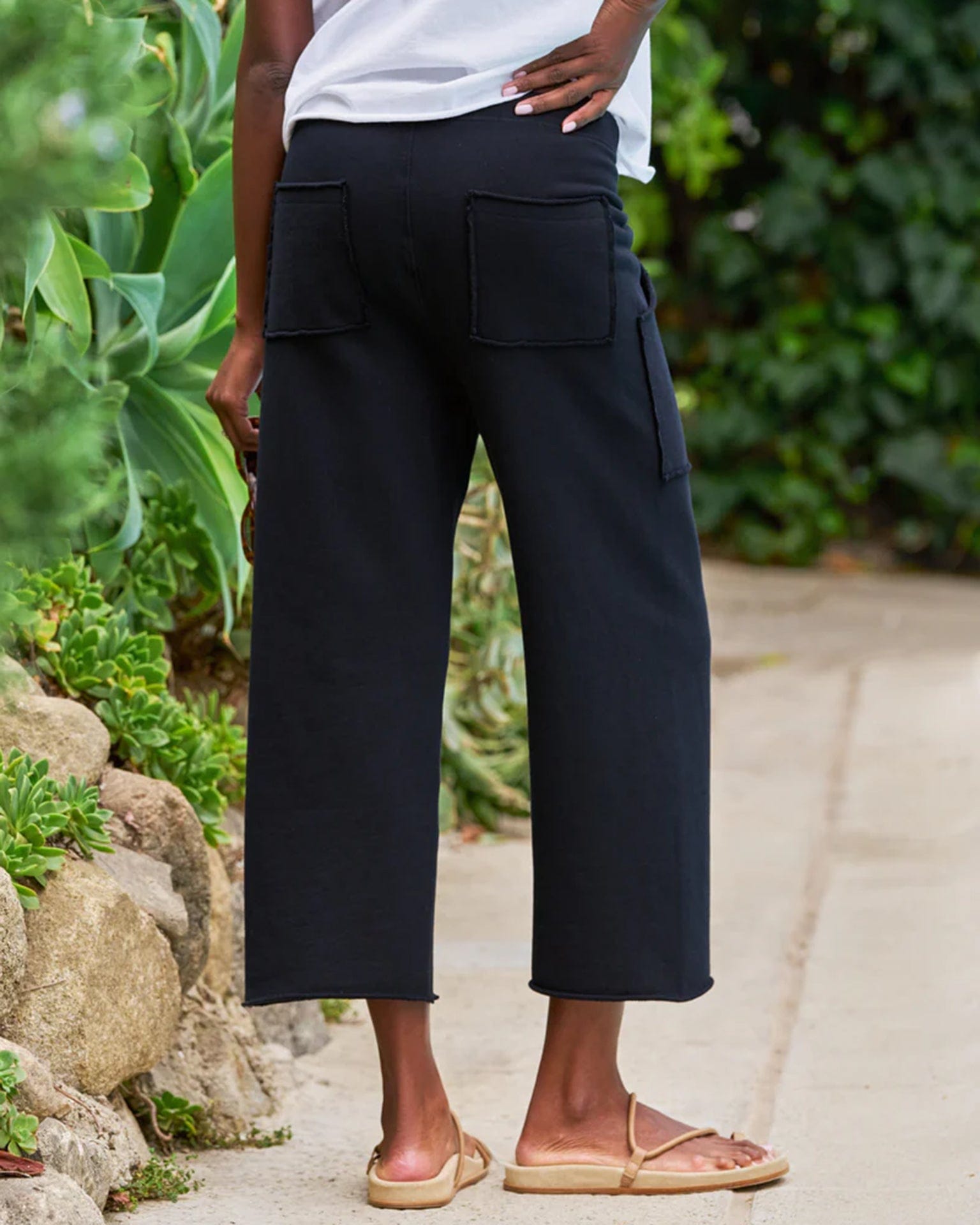 Frank & Eileen Penny Patch Pocket Sweatpant in British Royal Navy