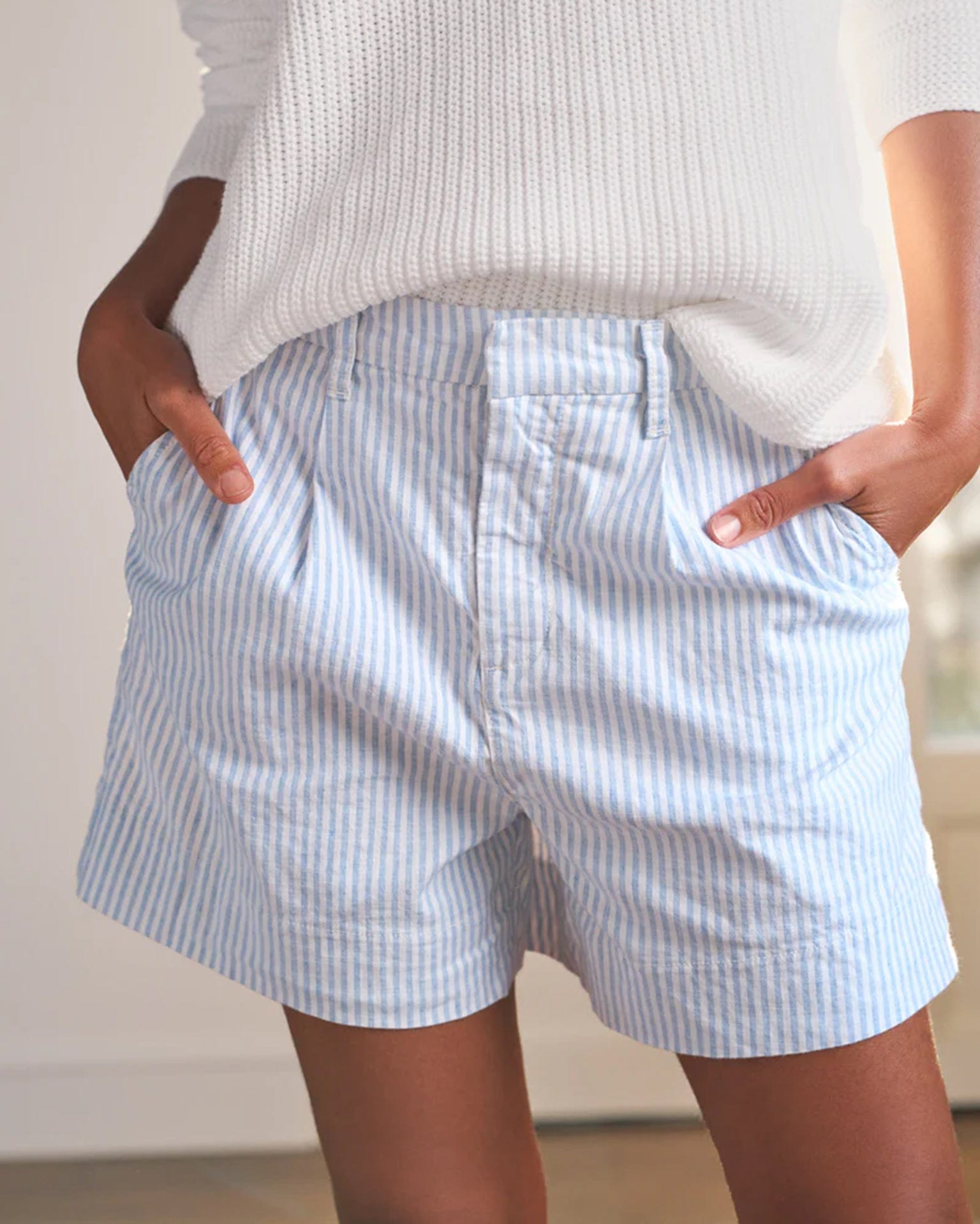 Frank & Eileen Waterford 4.5in Walking Shorts in Blue, White Stripe