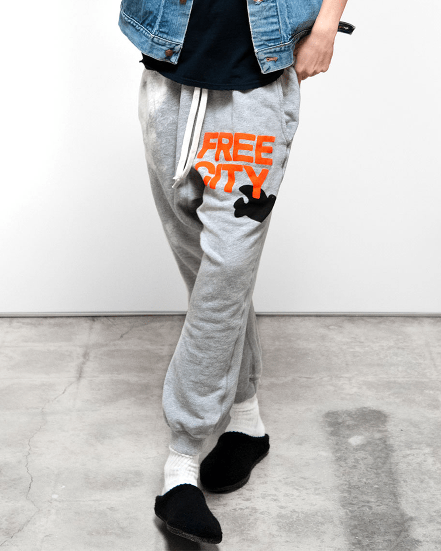 Free City FC Large Pocket Sweatpant in Heather Bleachout/Electric