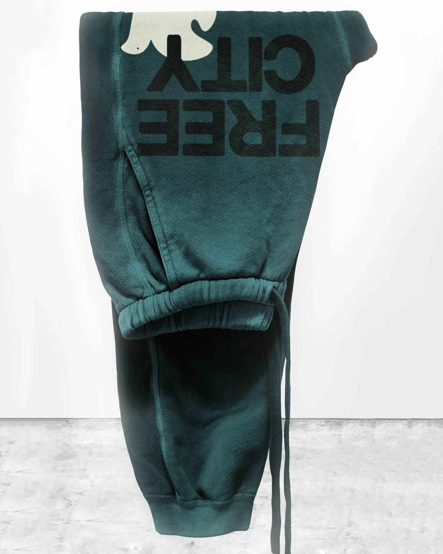 Free City FC Large Sunfades Pocket Sweatpant in Greenshrooms