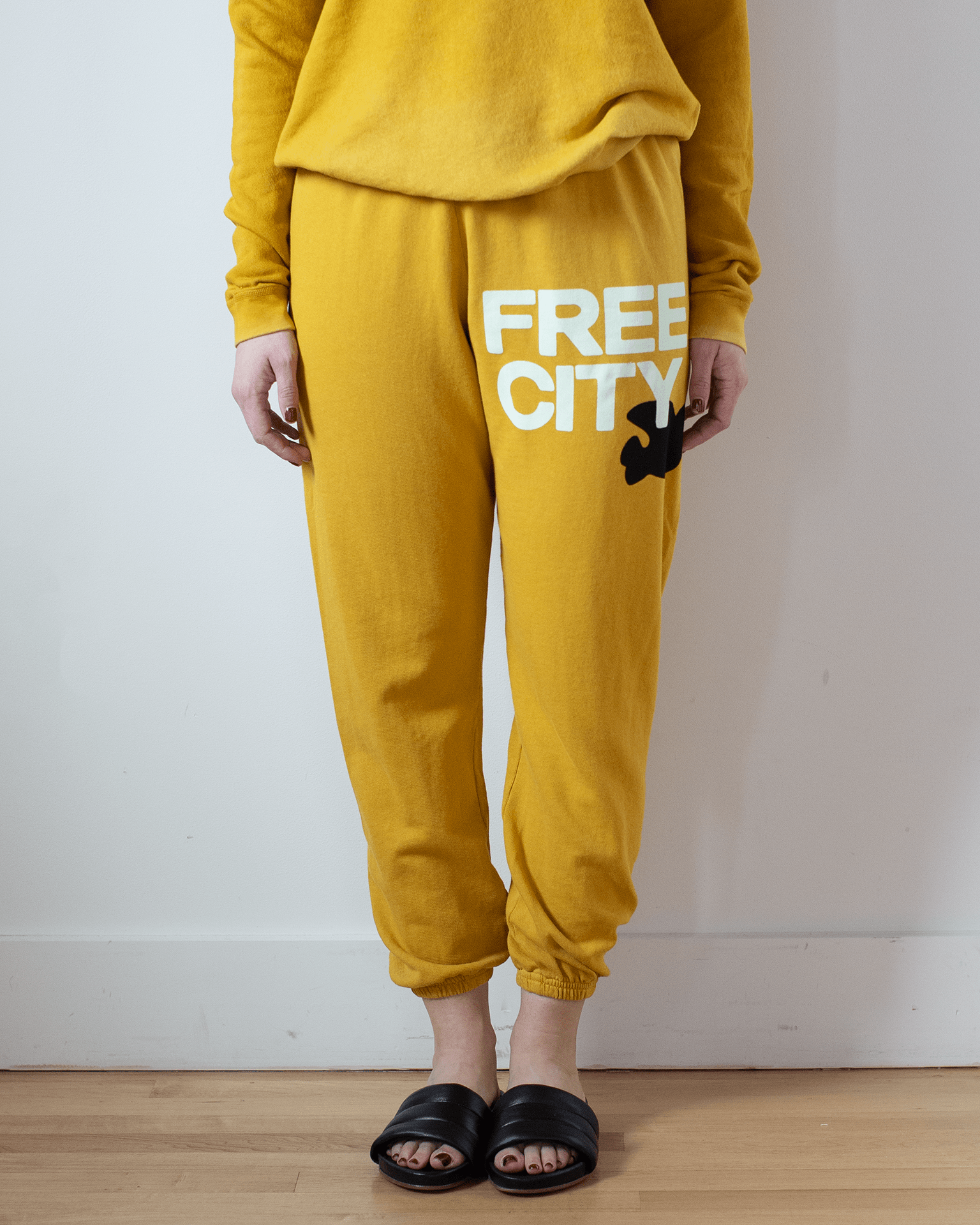 Free City Large Sweatpant in Yellow Plant