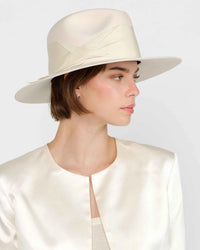 Freya Gardenia in Bone Wool