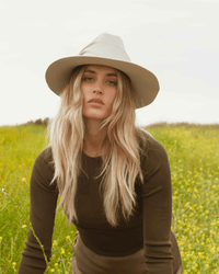 Freya Accessories Gardenia in Taupe