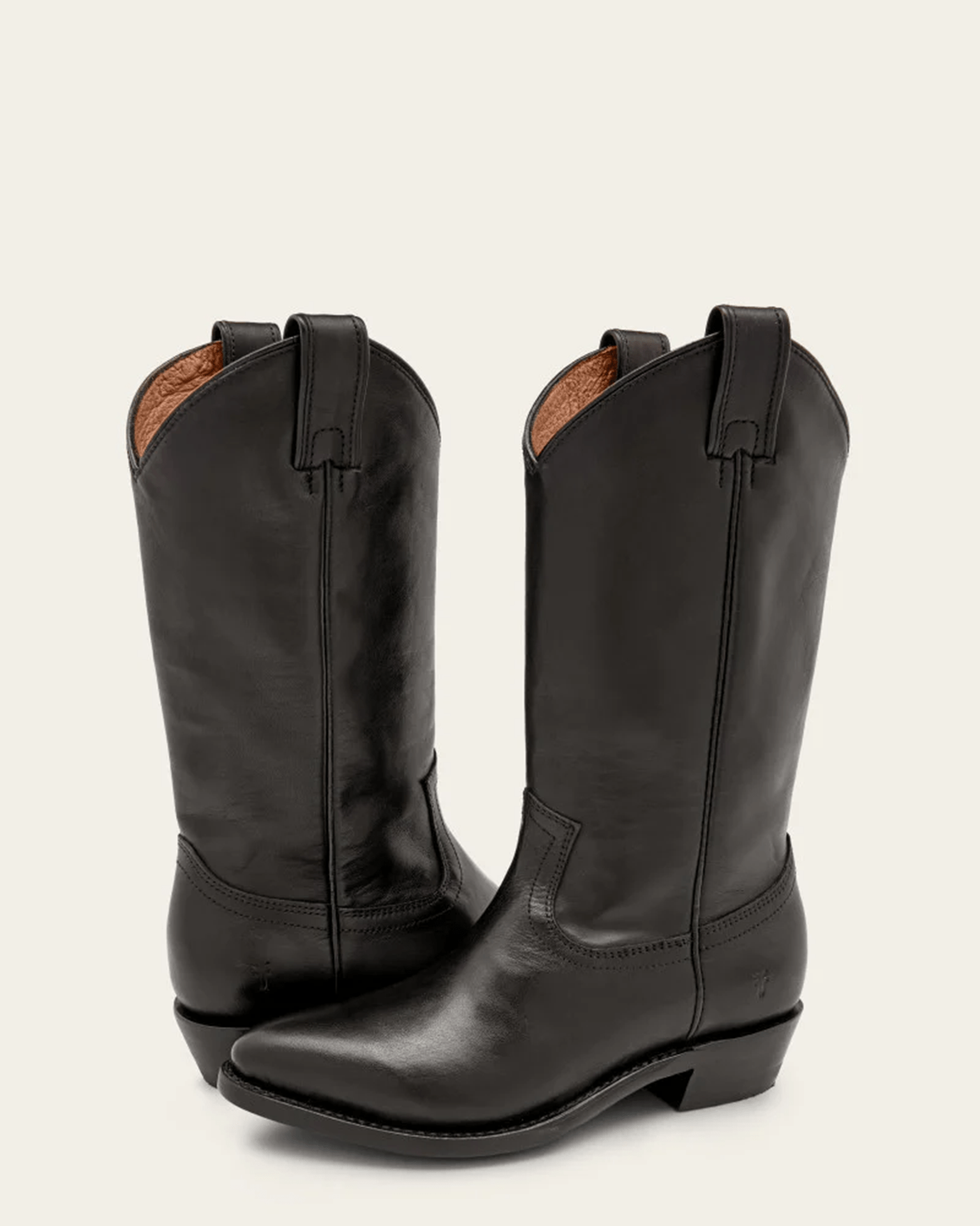 FRYE Billy Pull On in Black