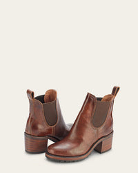 FRYE Sabrina Chelsea in Cognac