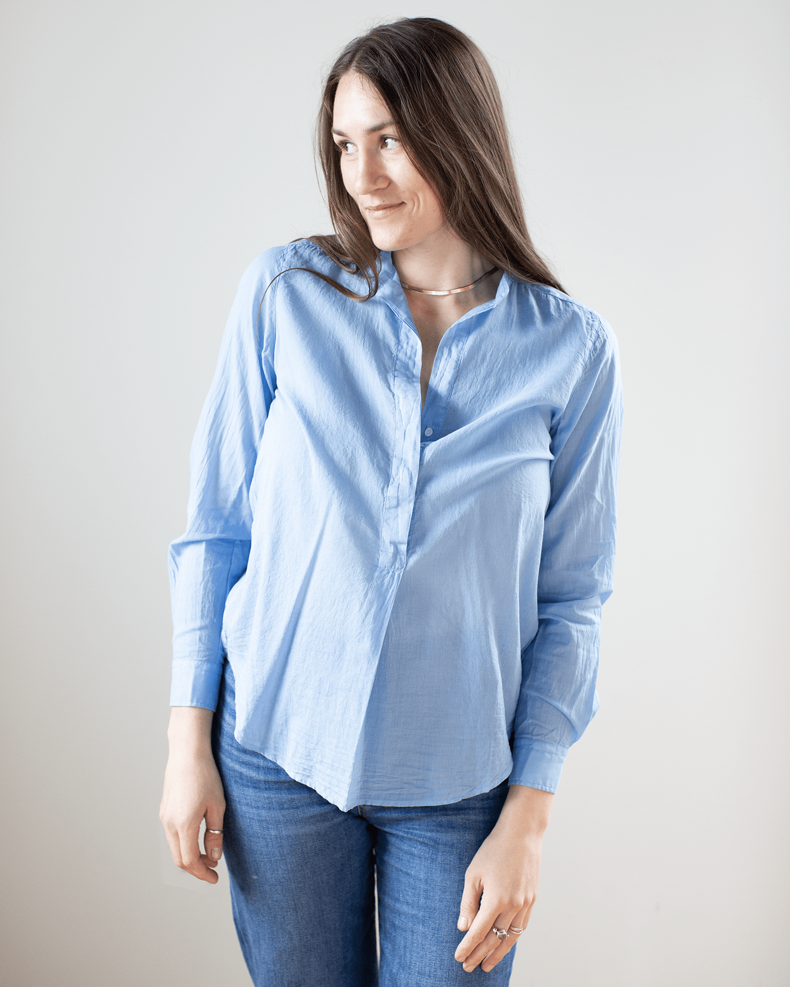 Hartford Cartoon Henley Blouse in Swimming Pool