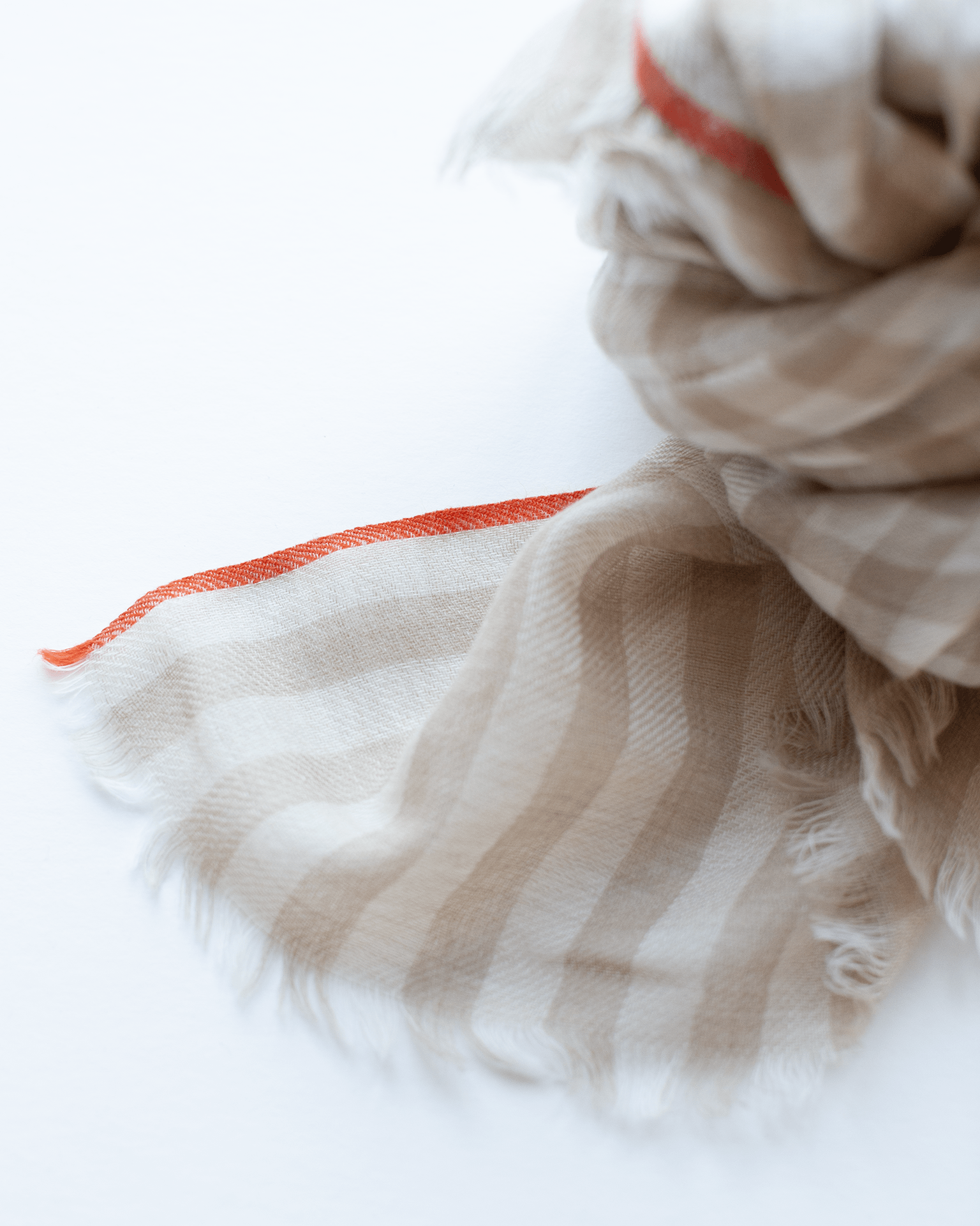 Hartford Vichy Checks Scarf in Beige