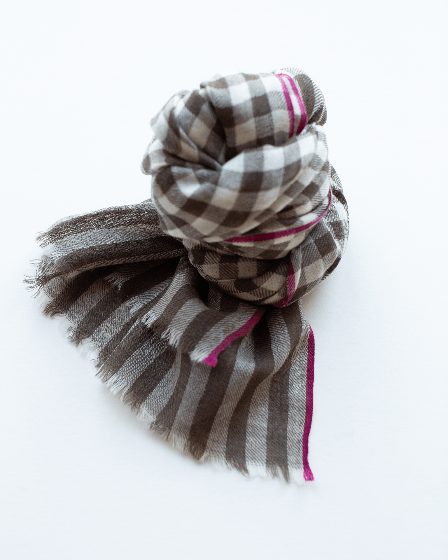 Hartford Vichy Checks Scarf in Dark Brown