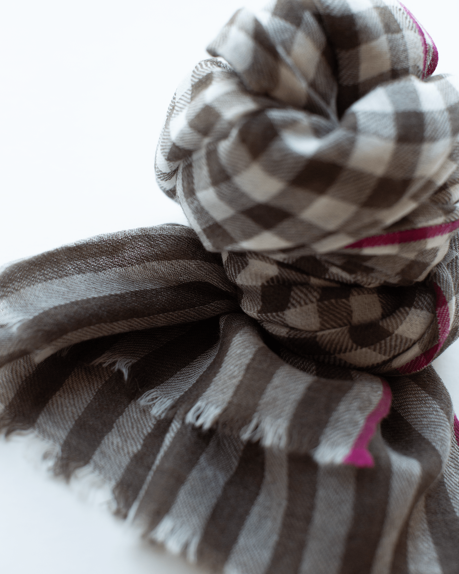 Hartford Vichy Checks Scarf in Dark Brown