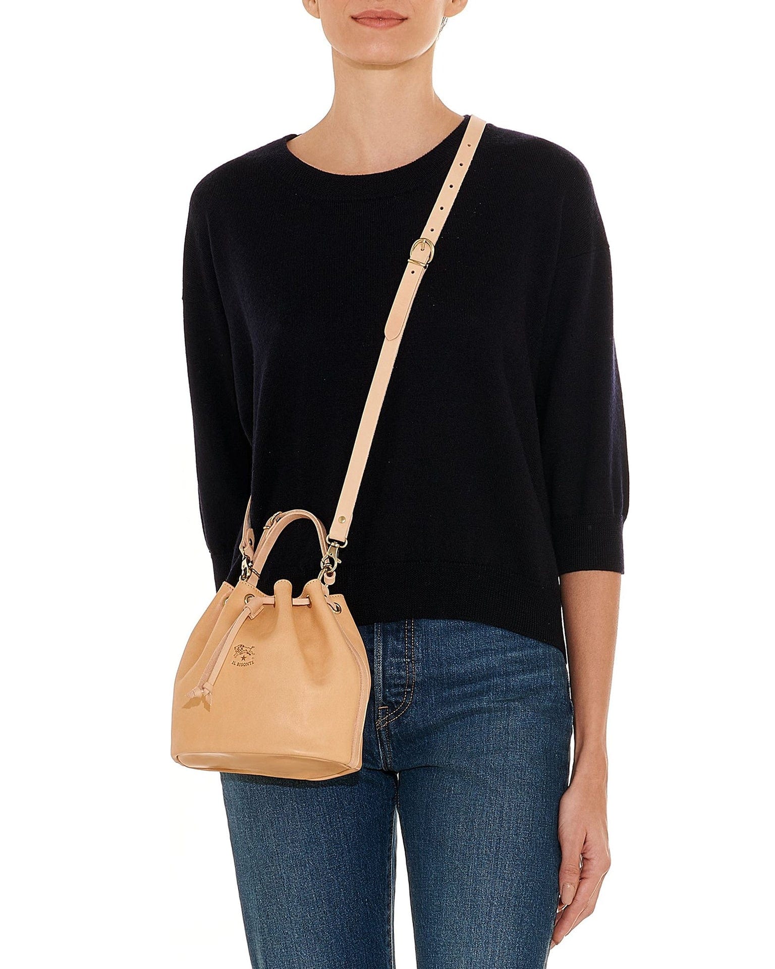 IL BISONTE Classic Bucket in Naturale w/ Brass Hardware