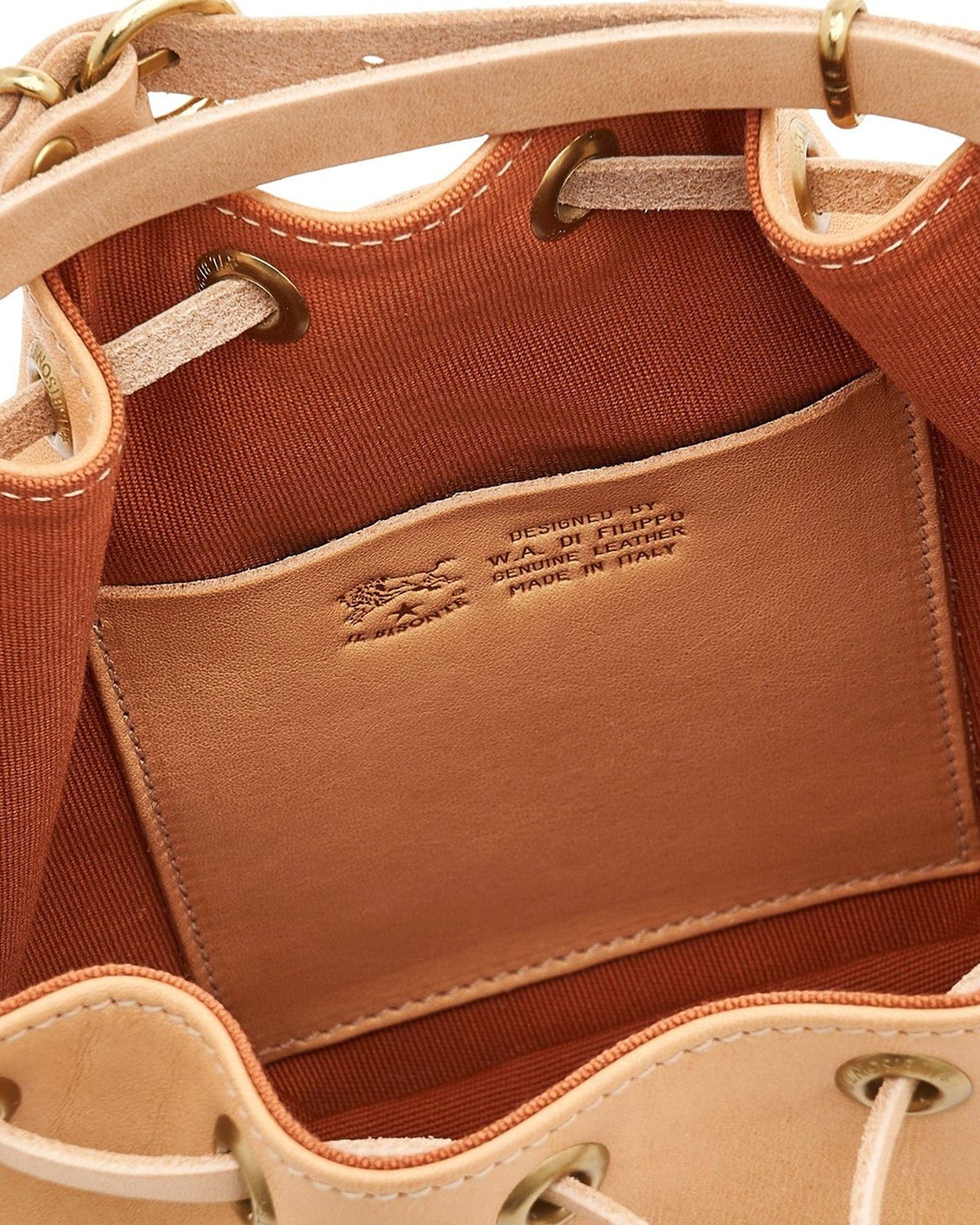 IL BISONTE Classic Bucket in Naturale w/ Brass Hardware