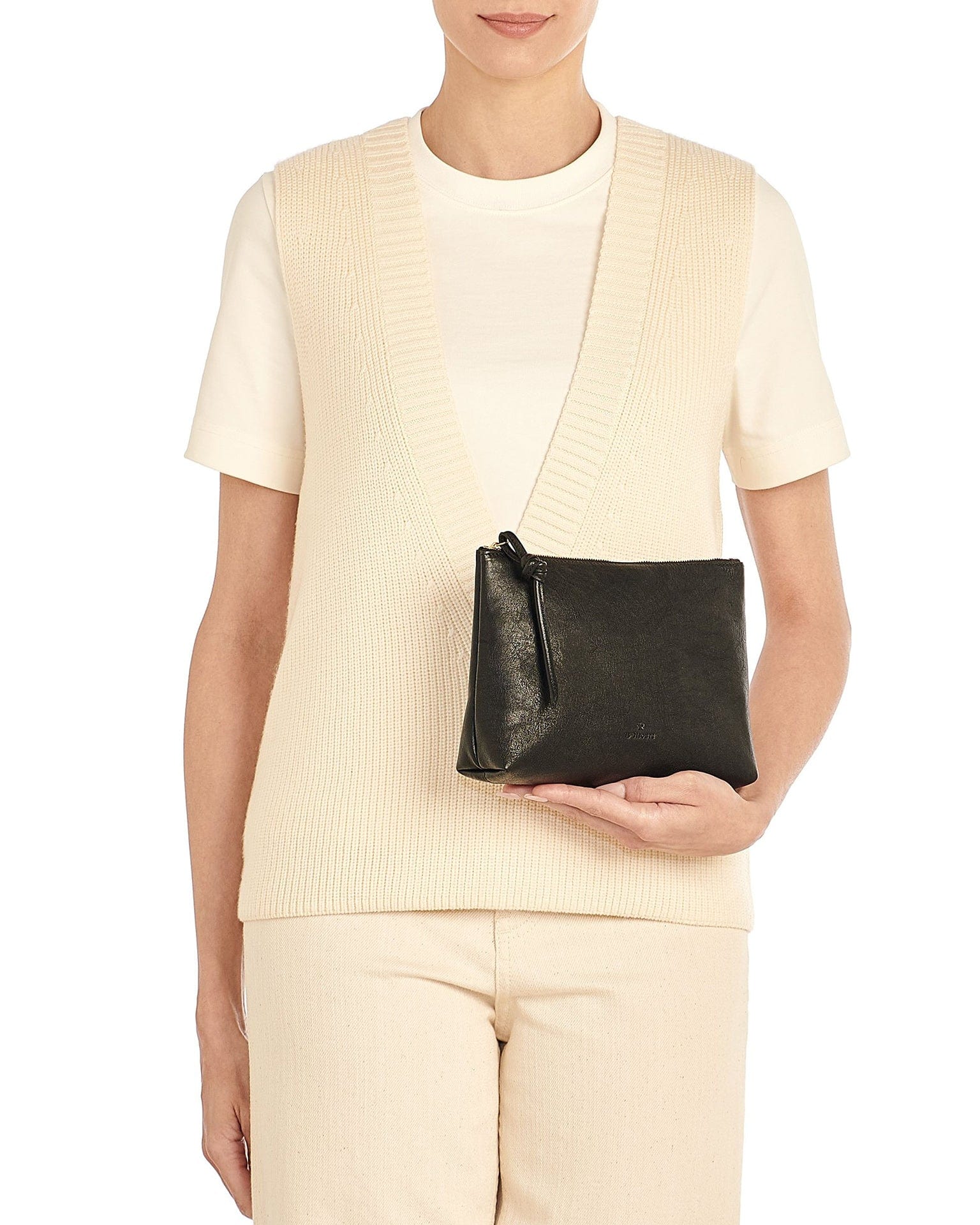 IL BISONTE Snodo Case in Nero w/ Brass Hardware