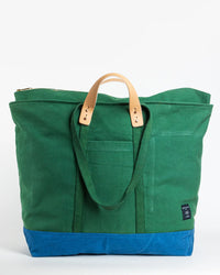 IMMODEST COTTON Jumbo Zipper Tote in Pine/Ocean