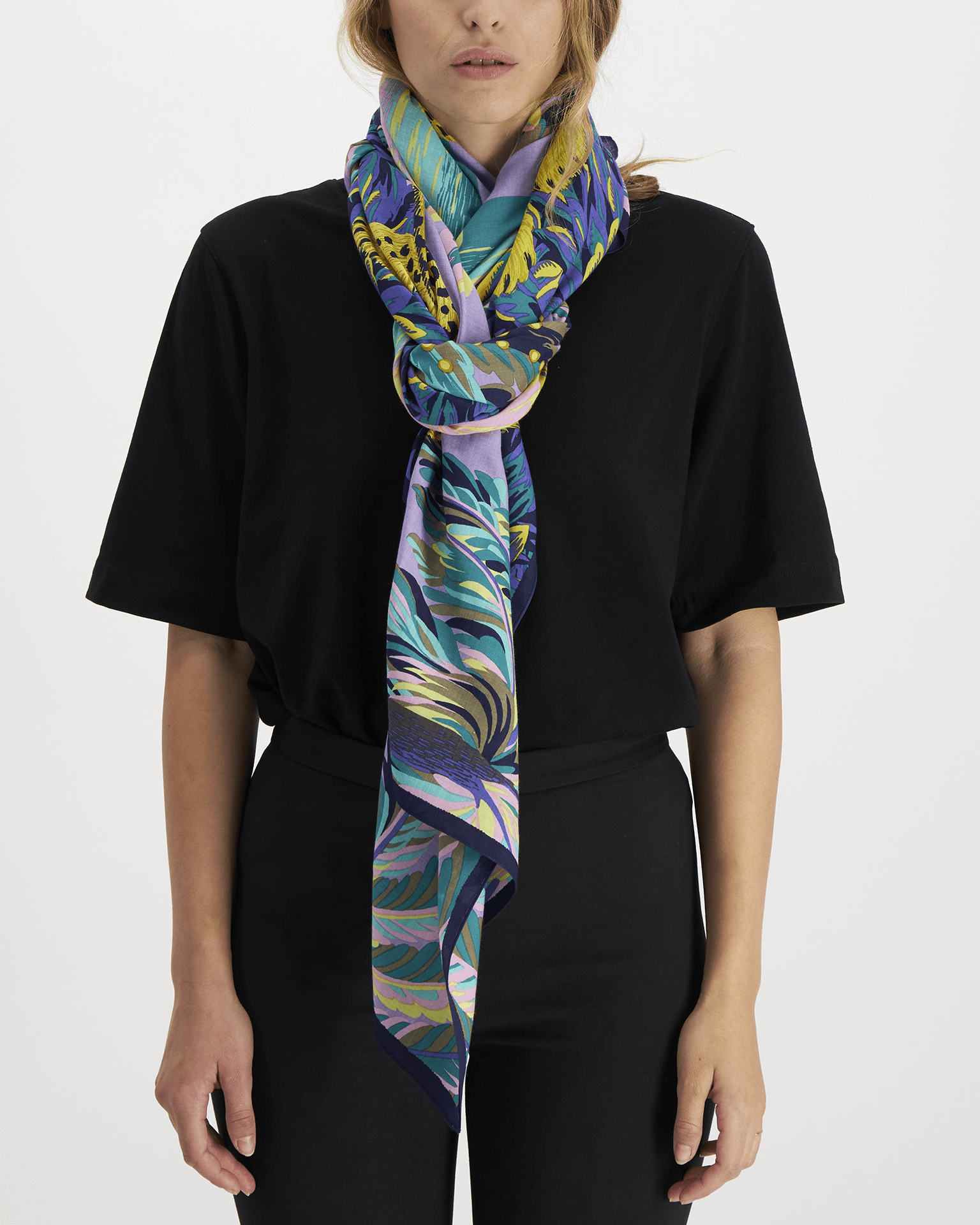 Inoui Editions Scarf 100 Chatou in Purple