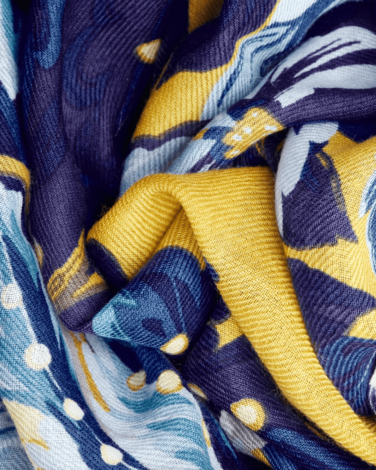 Inoui Editions Scarf / Etole 100 Chatou Winter in Duck Blue