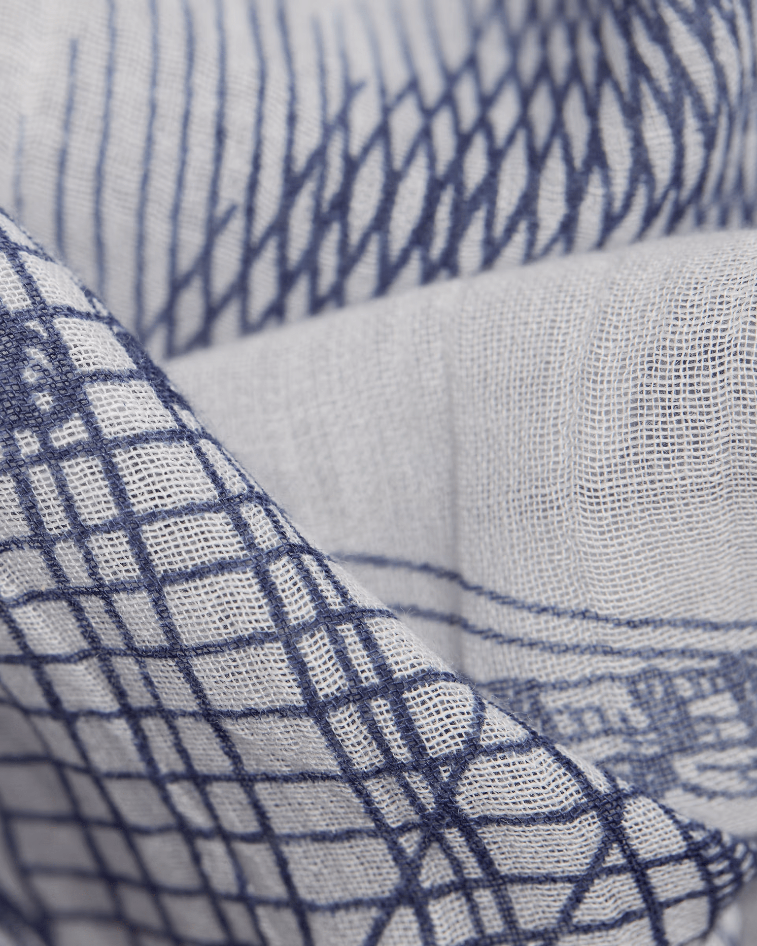 Inoui Editions Scarf / Etole 100 Des Rives et Des Reves in White