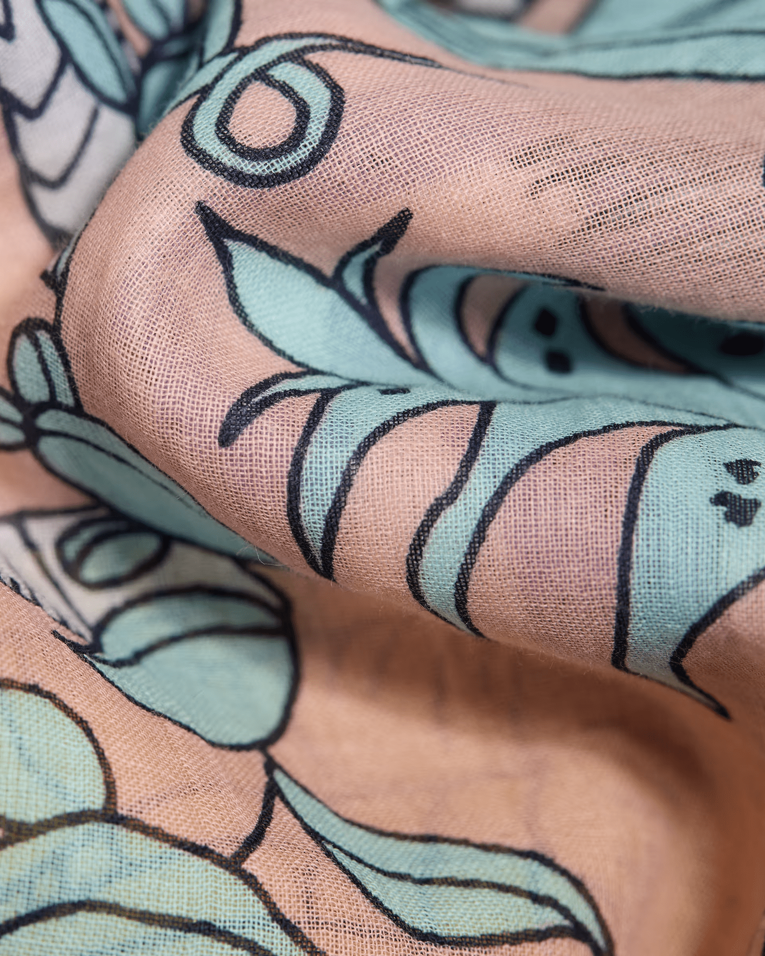 Inoui Editions Scarf / Etole 100 Fantastique in Pastel