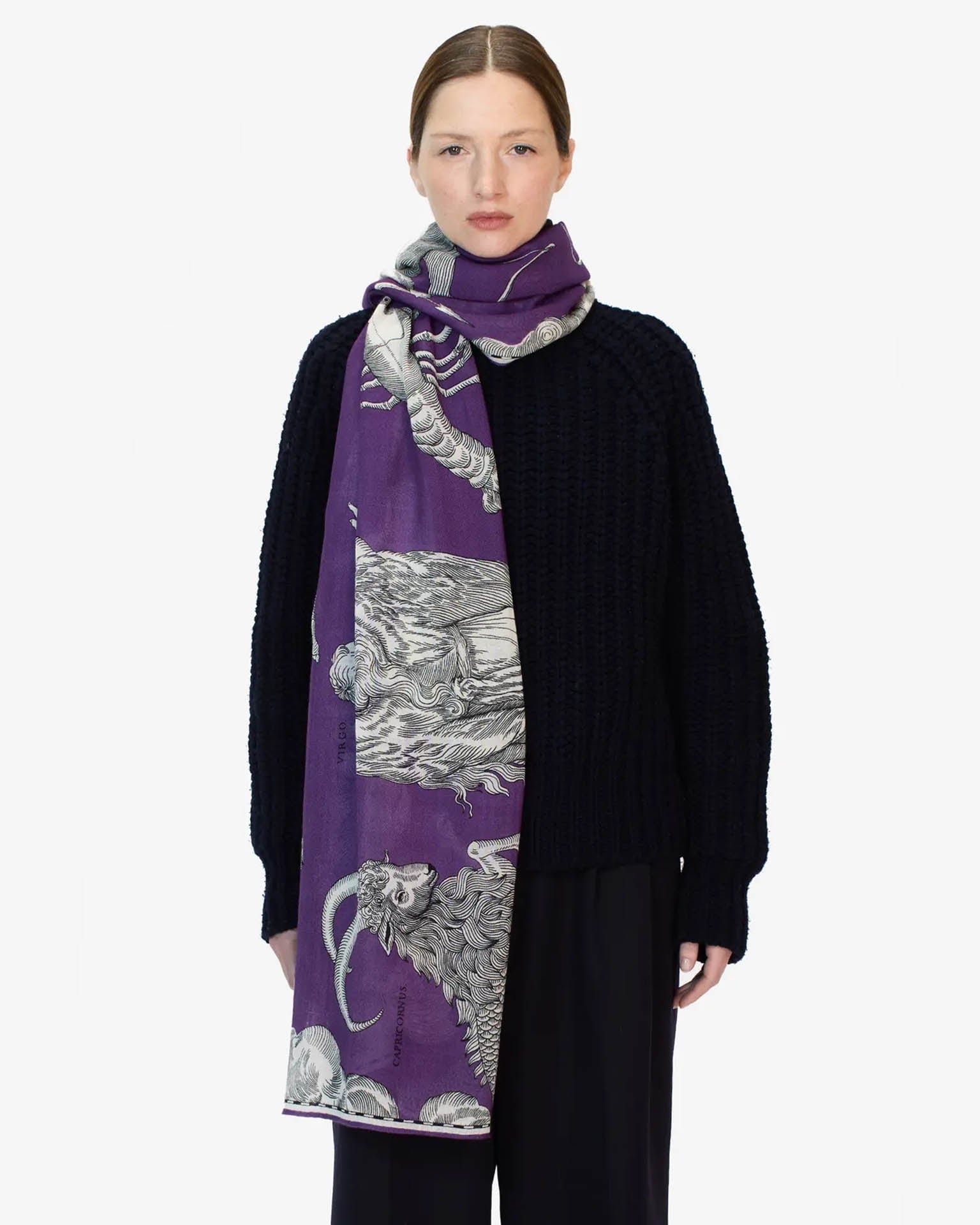 Inoui Editions Scarf / Etole 100 Wool Astrologie in Purple