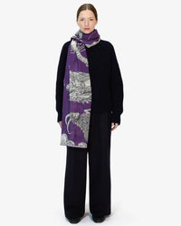 Inoui Editions Scarf / Etole 100 Wool Astrologie in Purple