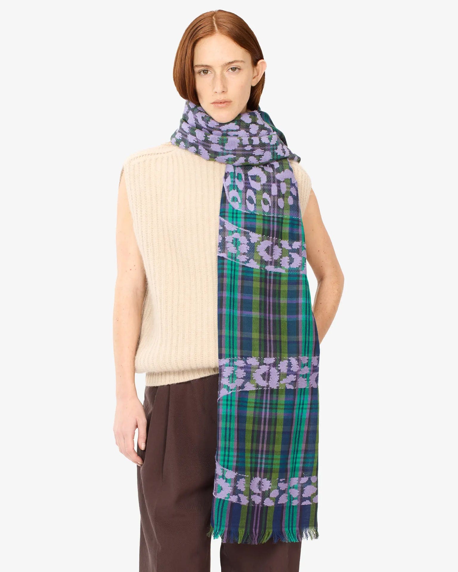 Inoui Editions Scarf / Etole 70 3D Fetiche in Green