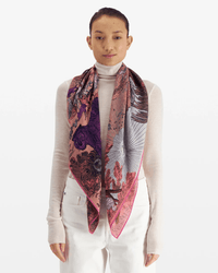 Inoui Editions Accessories Fuchsia Square / Carre 100 Reve in Fuchsia