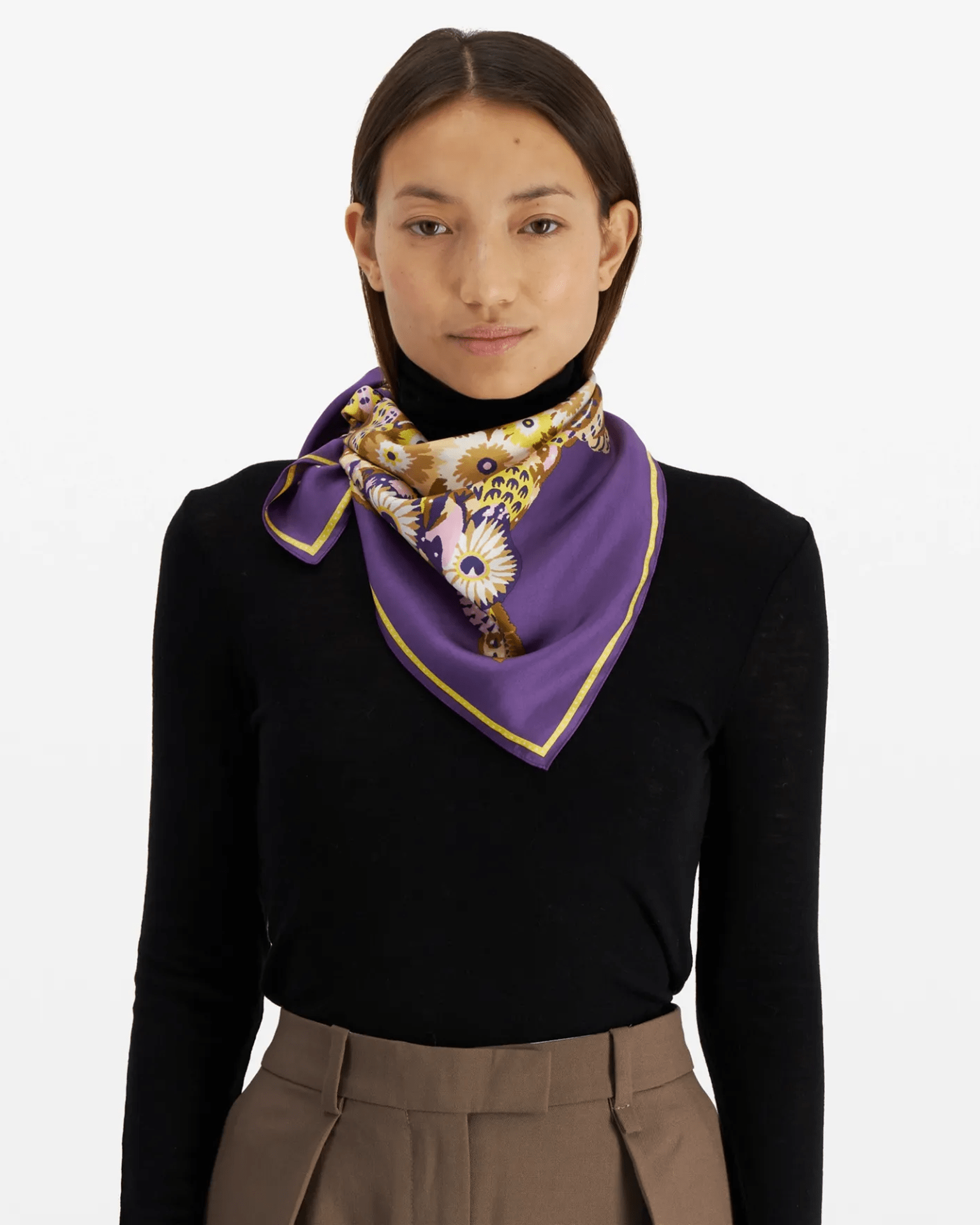 Inoui Editions Accessories Purple Square / Carre 65 Hulule in Purple