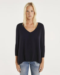 Kujten Minie V Neck in Marine Fonce