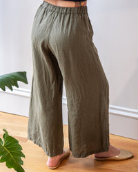 LLEA BLUE Becca Wide Leg Pant in Army Linen 5 - Bliss Boutiques