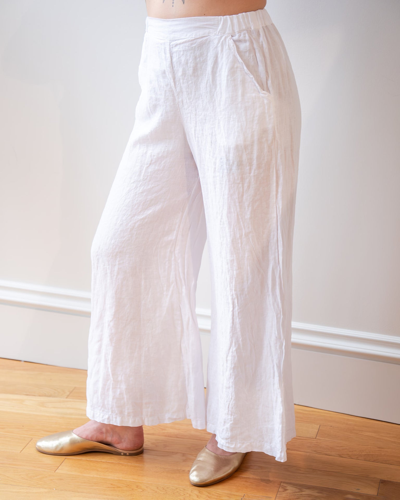 Becca Wide Leg Pant in White Linen