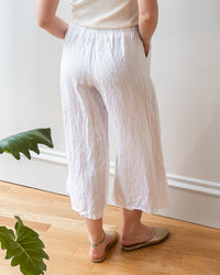 LLEA BLUE Cropped Becca Wide Leg Pant in White Linen 4 - Bliss Boutiques