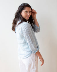 LLEA BLUE Hadley Shirt in Aqua Chambray Linen 5 - Bliss Boutiques
