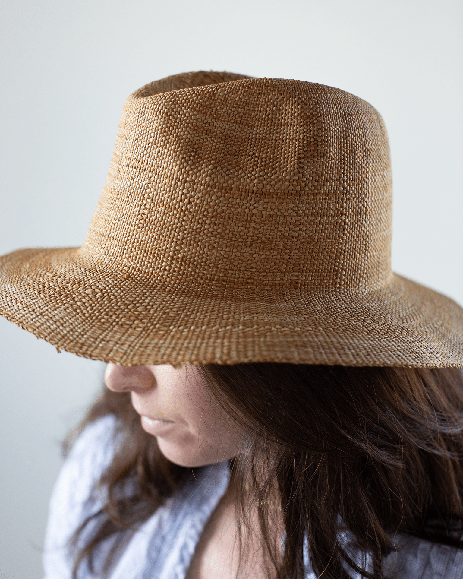 Lola Hats No. 3 in Tobacco