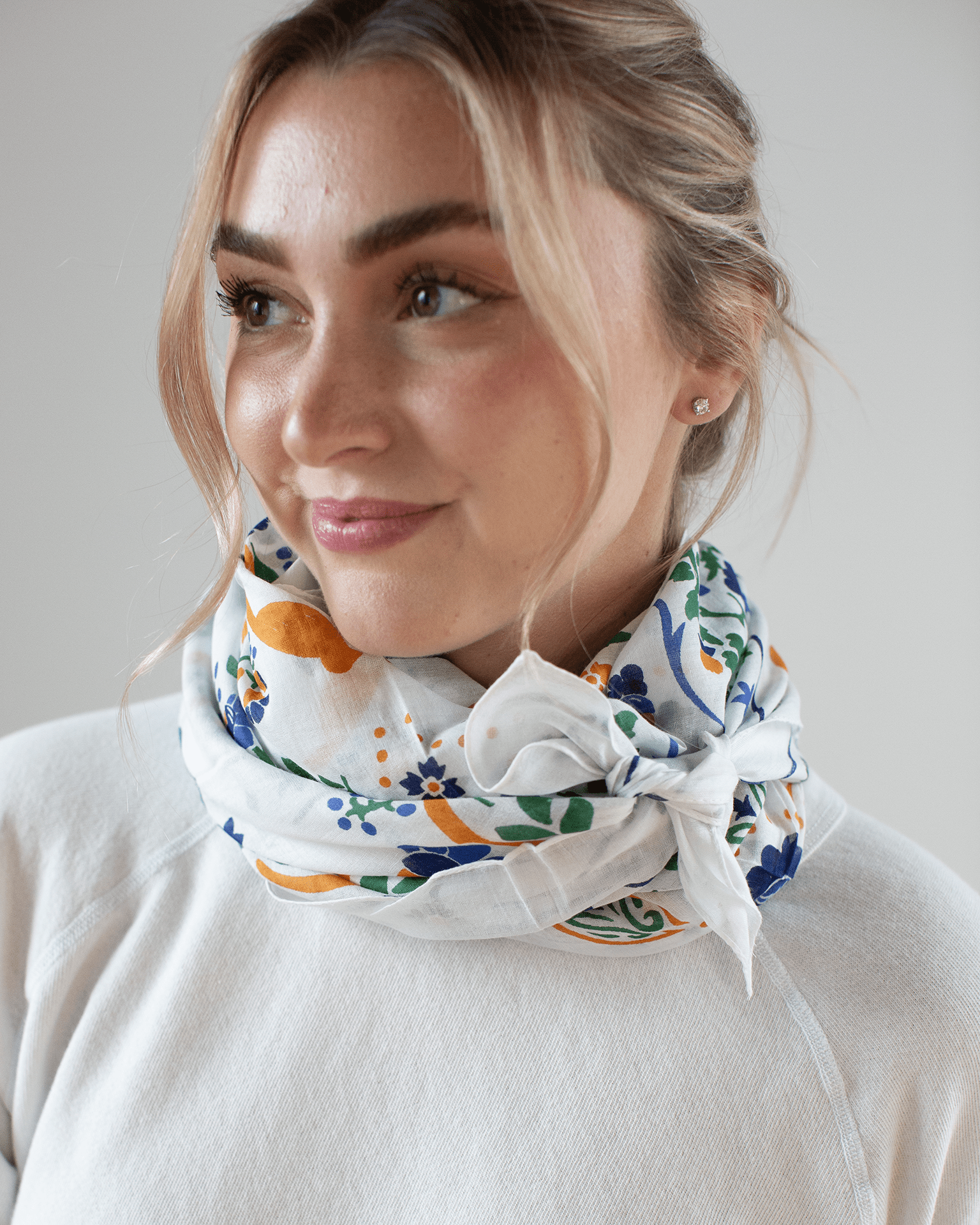 Maison Lecomte Flament Secret Garden Cotton Bandana in Blanc